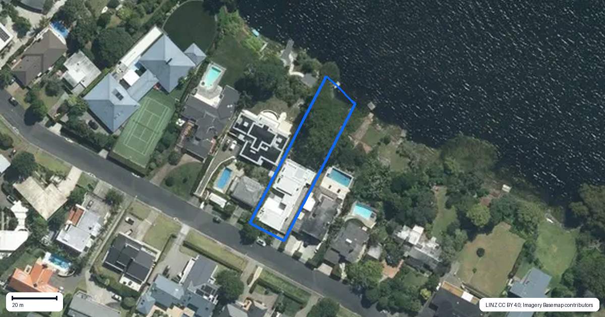 Property context map for 15 Lake View Road, Takapuna, Auckland