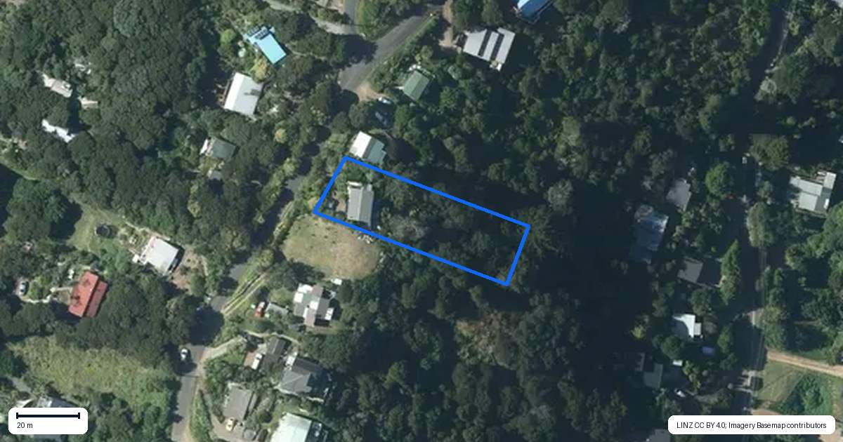 Property context map for 5 Burrell Road, Oneroa, Waiheke Island