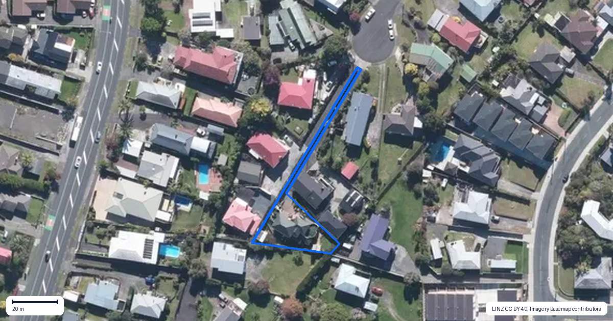 Property context map for 18 Fairlea Road, Te Atatu South, Auckland