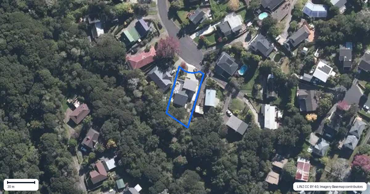 Property context map for 11 Eugen Place, Bayview, Auckland
