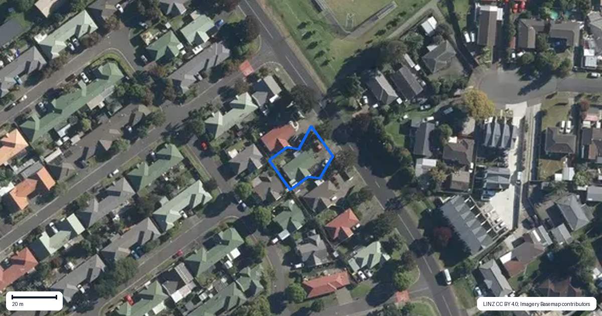 Property context map for 162 Waitemata Drive, Ranui, Auckland