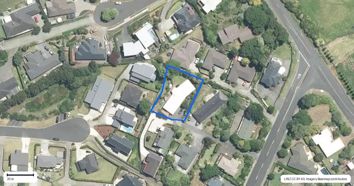 Property context map for 124 Cape Hill Road, Pukekohe