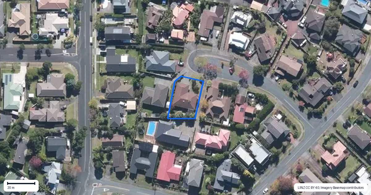 Property context map for 12 Monet Grove, West Harbour, Auckland
