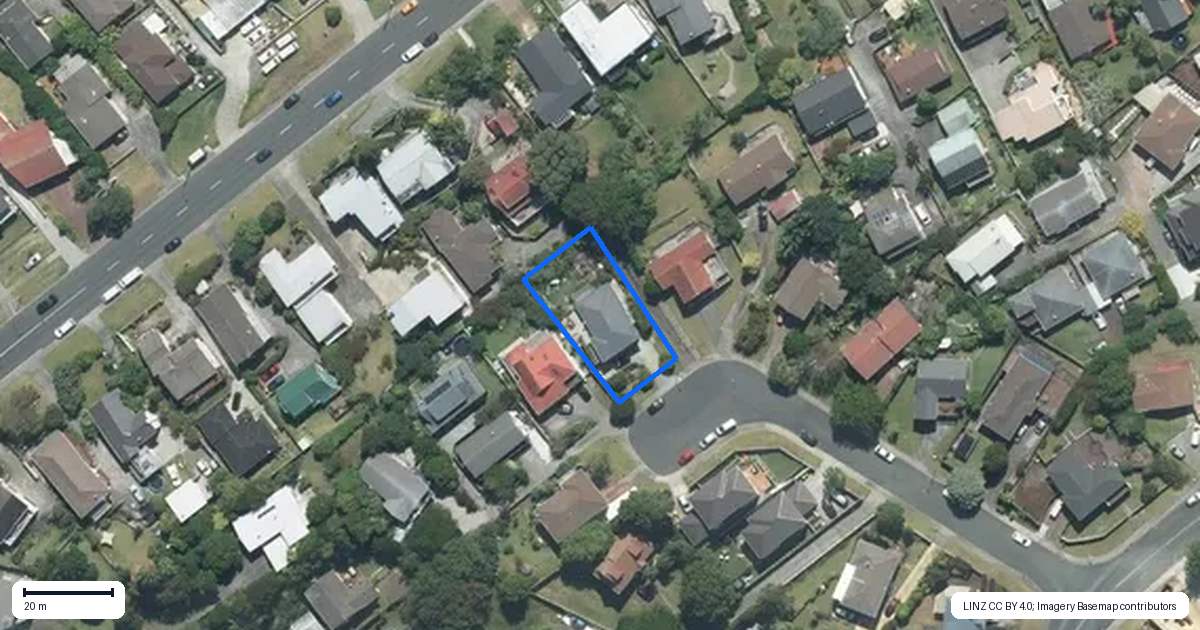 Property context map for 15 Tableau Place, Totara Vale, Auckland