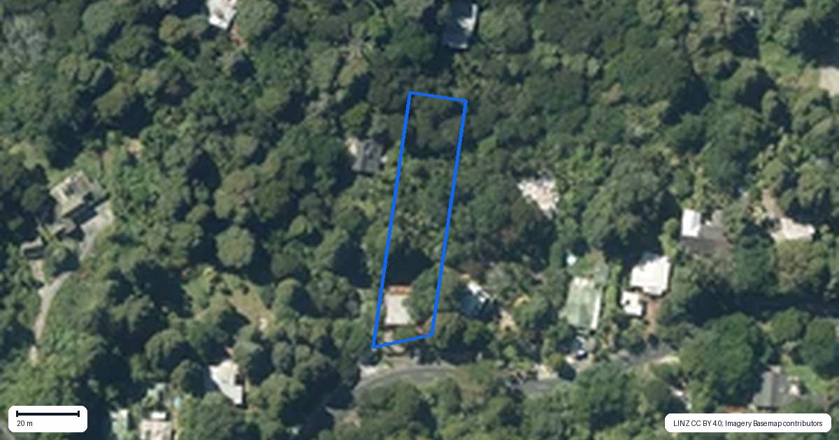 Property context map for 112 Victory Road, Laingholm, Auckland