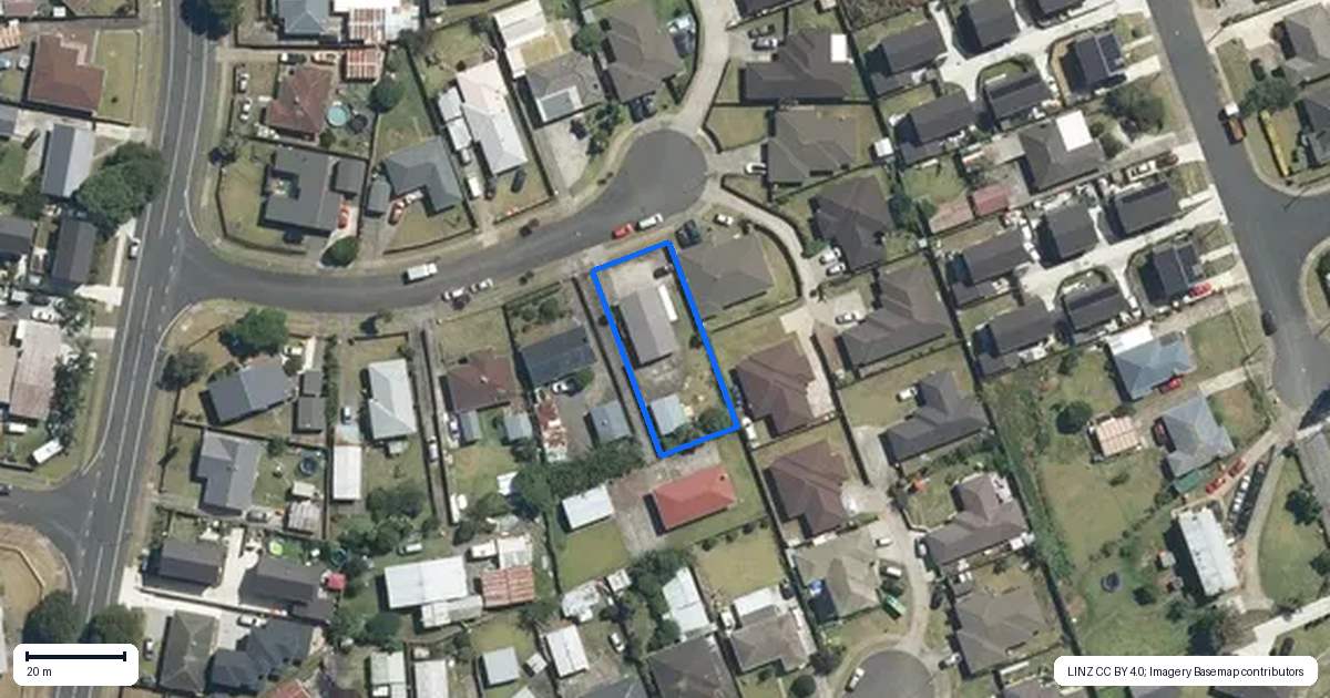 Property context map for 13 Jury Place, Favona, Auckland