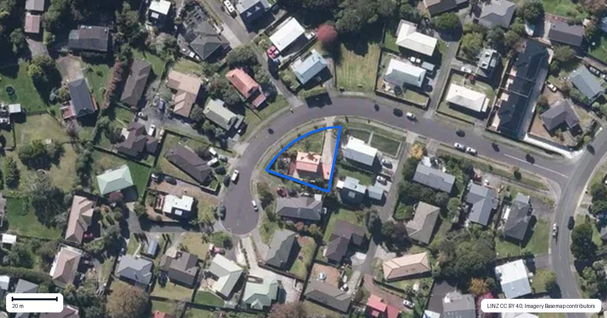 Property context map for 18 Carillon Place, Massey, Auckland