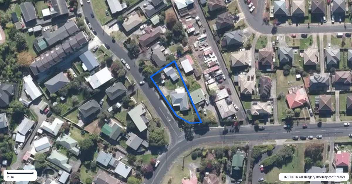 Property context map for 74 McLeod Road, Te Atatu South, Auckland