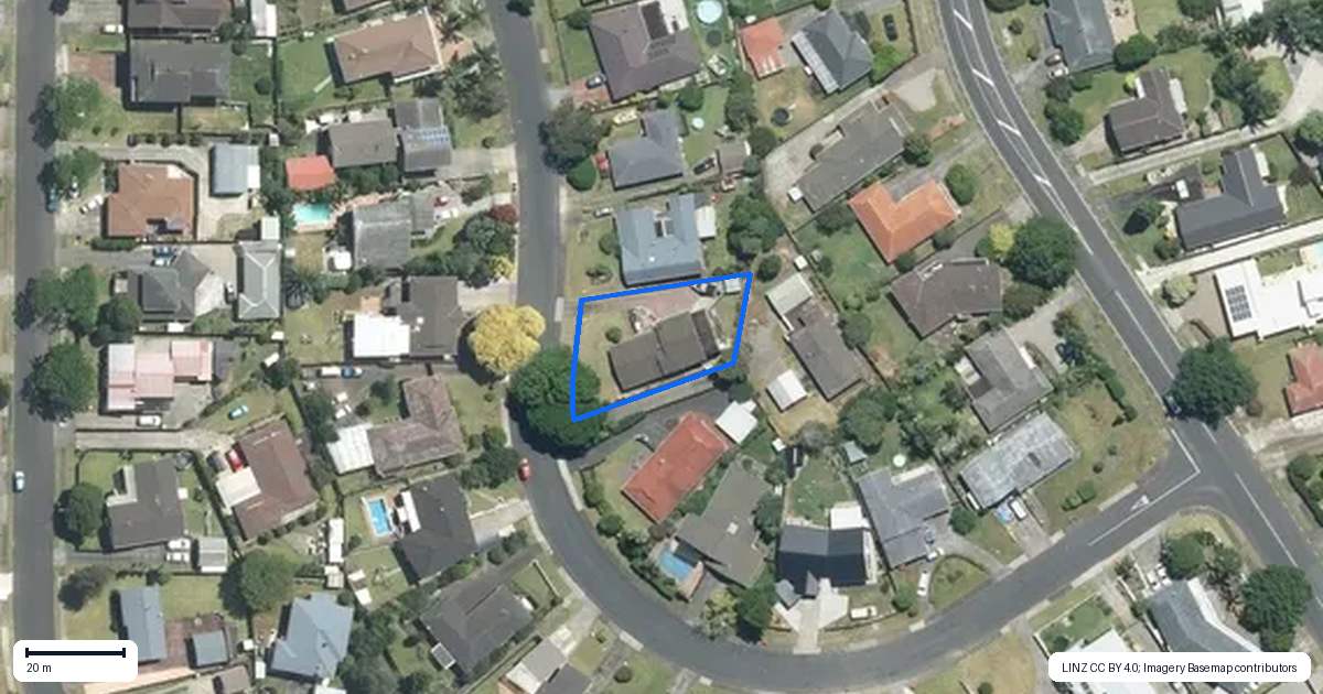 Property context map for 13 Lakeside Drive, Pahurehure, Papakura