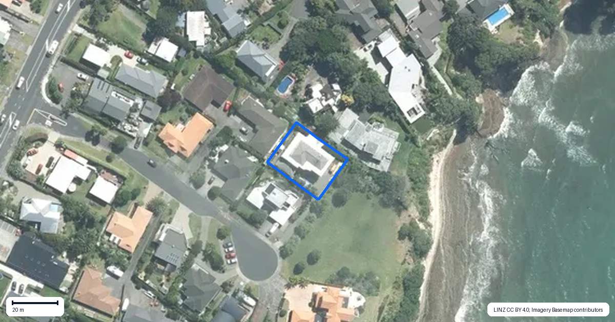 Property context map for 15 Spinnaker Point, Manly, Whangaparaoa