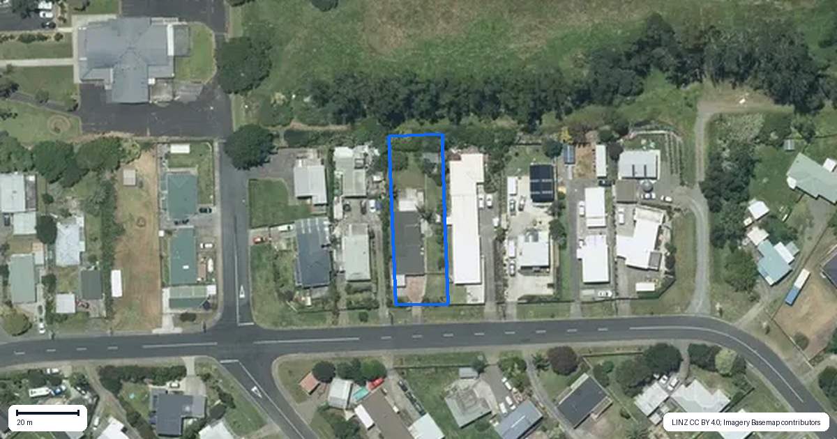 Property context map for 17 Parakai Avenue, Parakai, Helensville