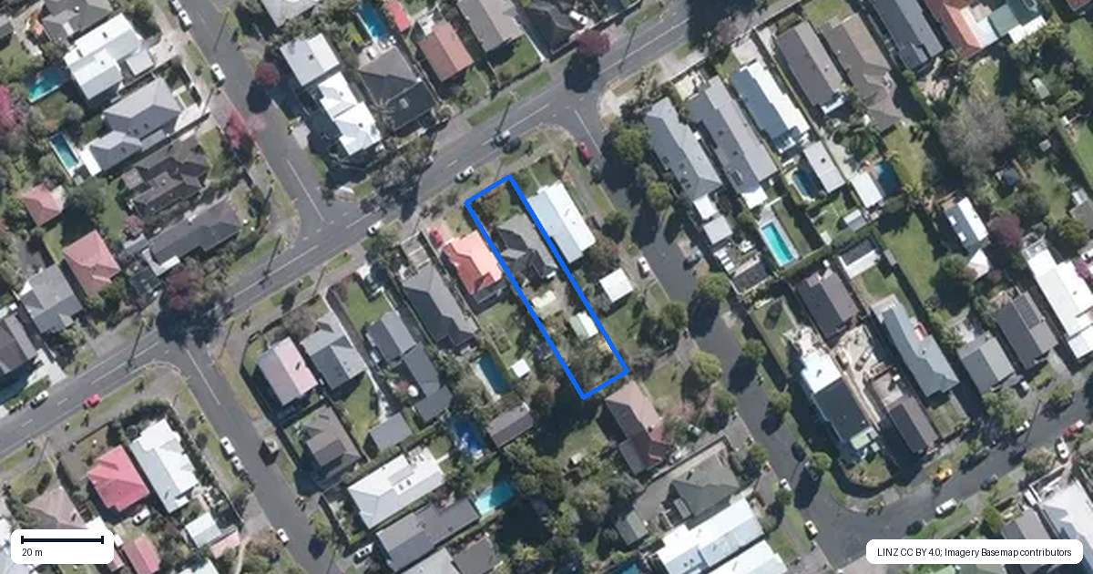 Property context map for 60 Walker Road, Point Chevalier, Auckland