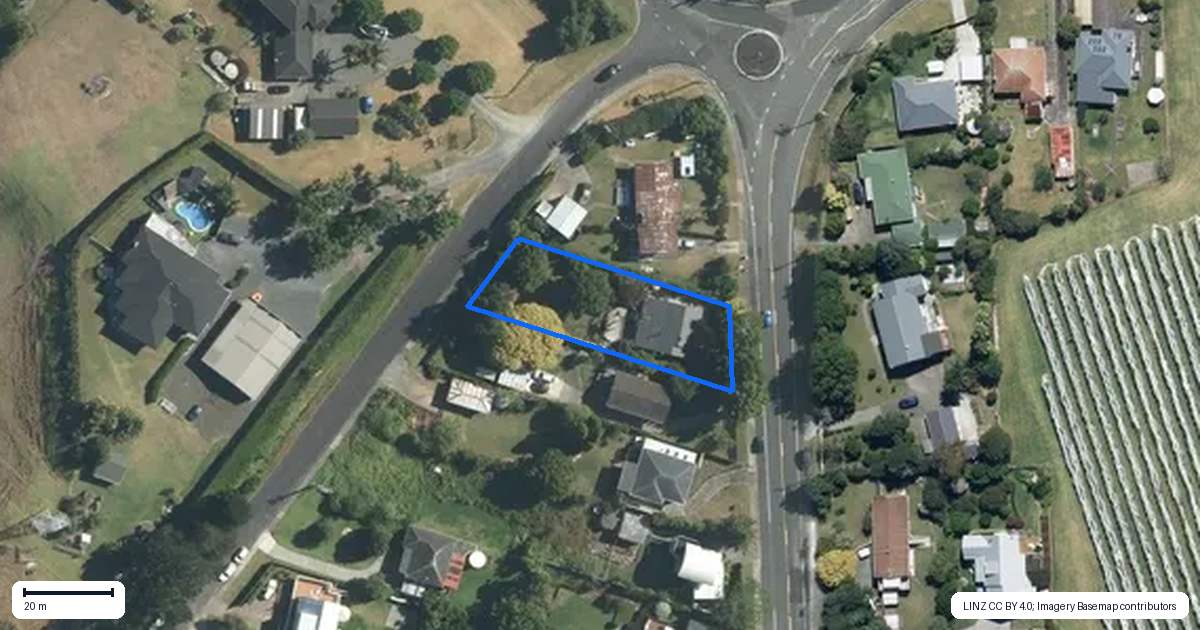 Property context map for 51 Riverhead Road, Kumeu