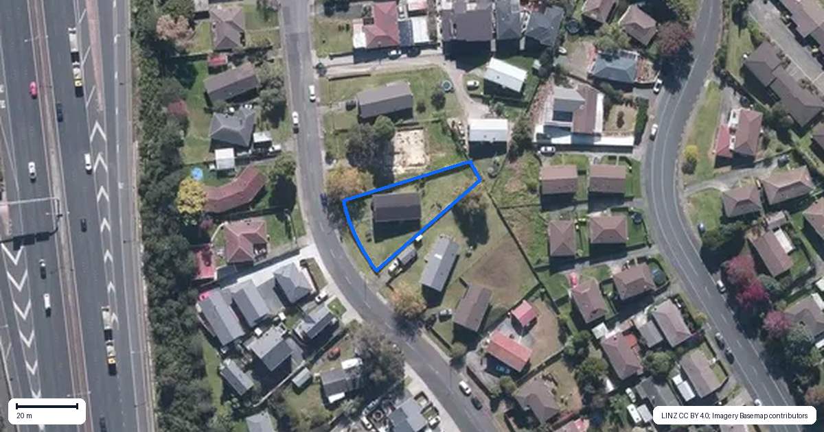 Property context map for 51 Cedar Heights Avenue, Massey, Auckland