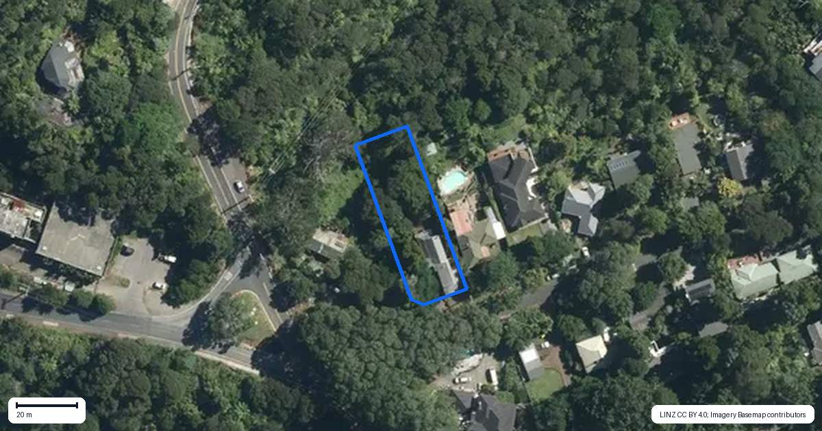 Property context map for 79 Kohu Road, Titirangi, Auckland