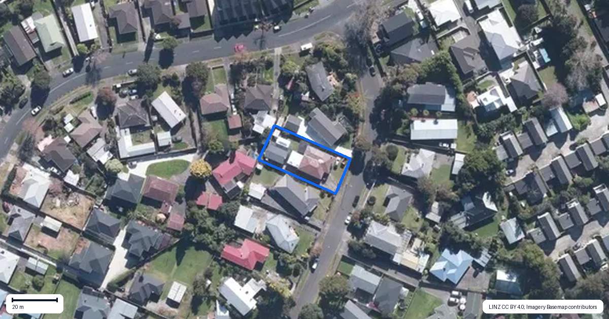 Property context map for 5 Waterton Place, Avondale, Auckland