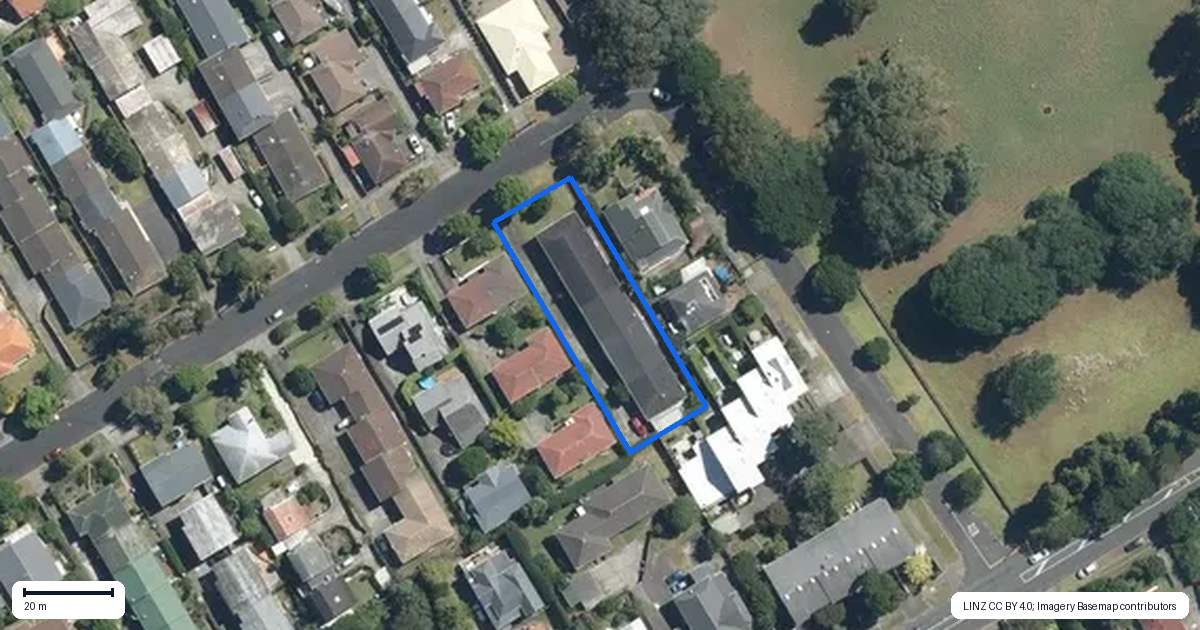 Property context map for 4/49 Turama Road, Royal Oak, Auckland