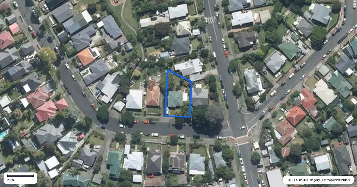 Property context map for 5 Riro Street, Point Chevalier, Auckland
