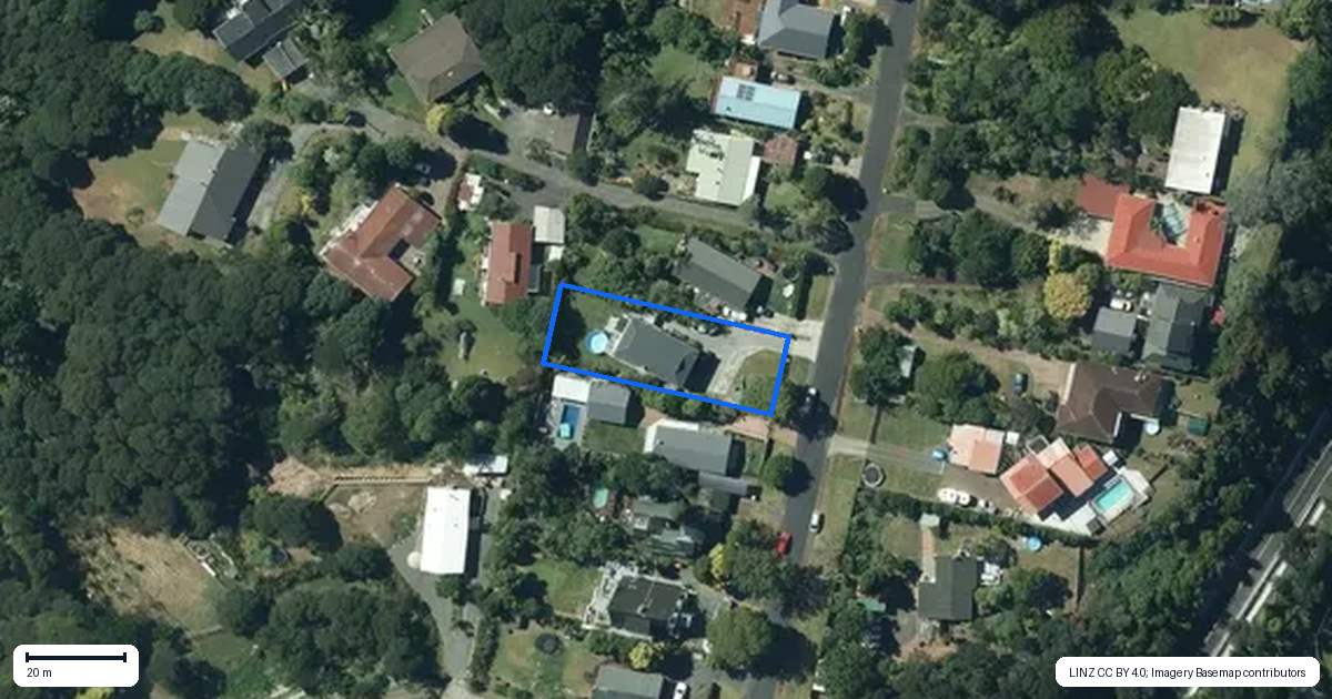 Property context map for 8 Puketaha Road, Swanson, Auckland