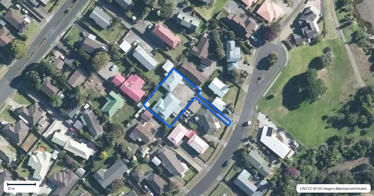 Property context map for 48 Edgewater Parade, Waiuku