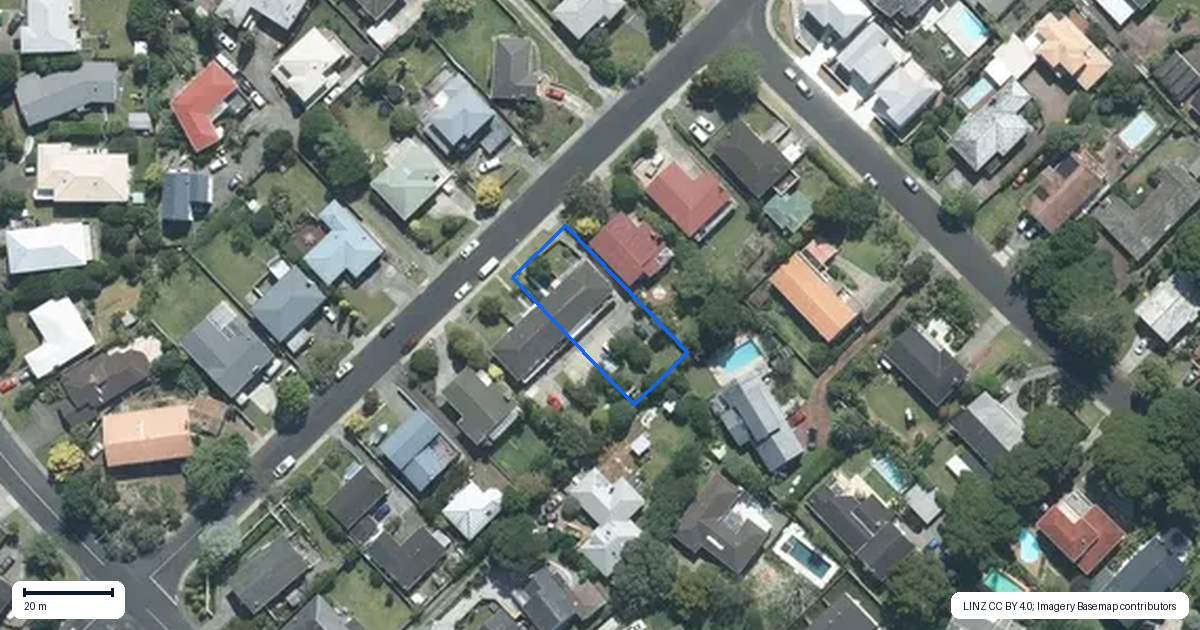 Property context map for 1/36 Holland Road, Hillcrest, Auckland