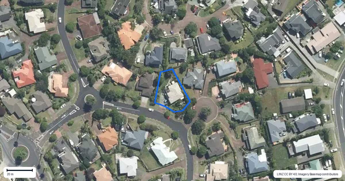 Property context map for 12 Mandeville Place, Unsworth Heights, Auckland