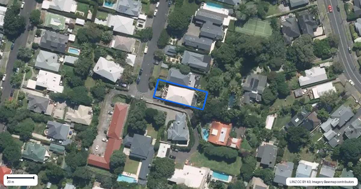 Property context map for 28 Pentland Avenue, Mount Eden, Auckland