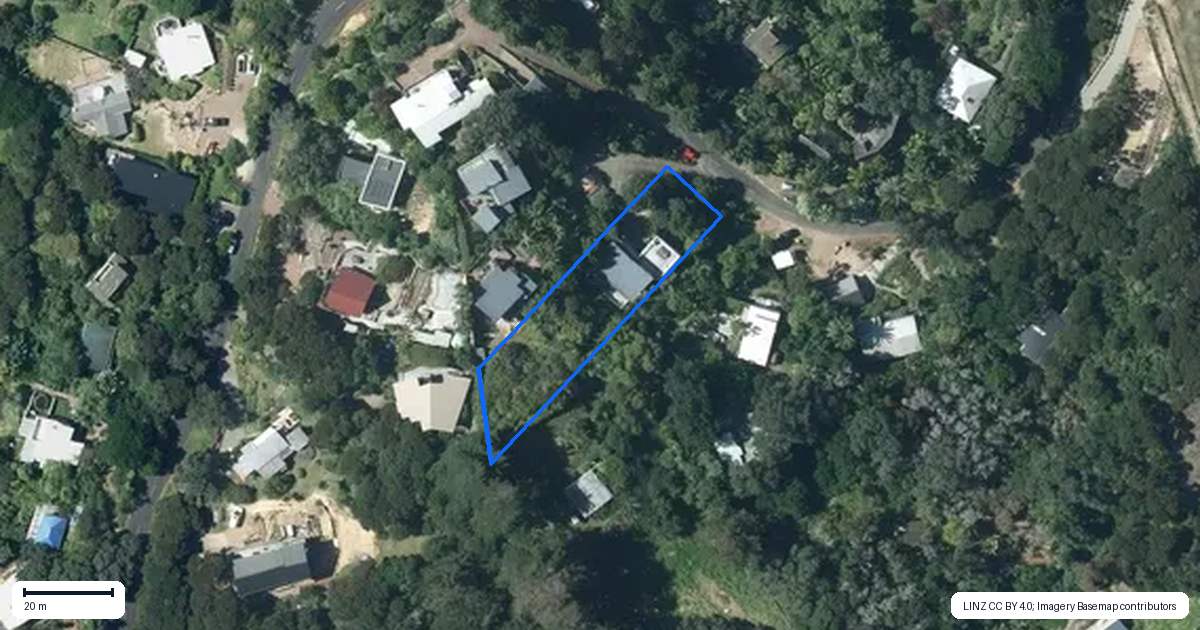 Property context map for 42 Hill Road, Palm Beach, Waiheke Island
