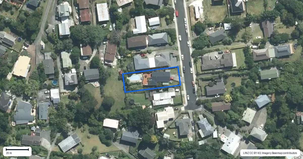 Property context map for 7 Charmaine Road, Torbay, Auckland