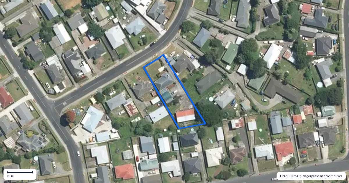 Property context map for 1/74 Sutton Crescent, Papakura