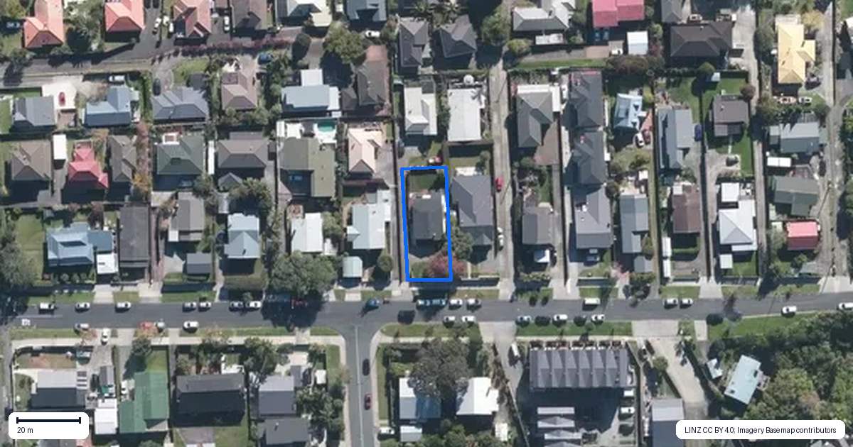 Property context map for 12 Powell Street, Avondale, Auckland