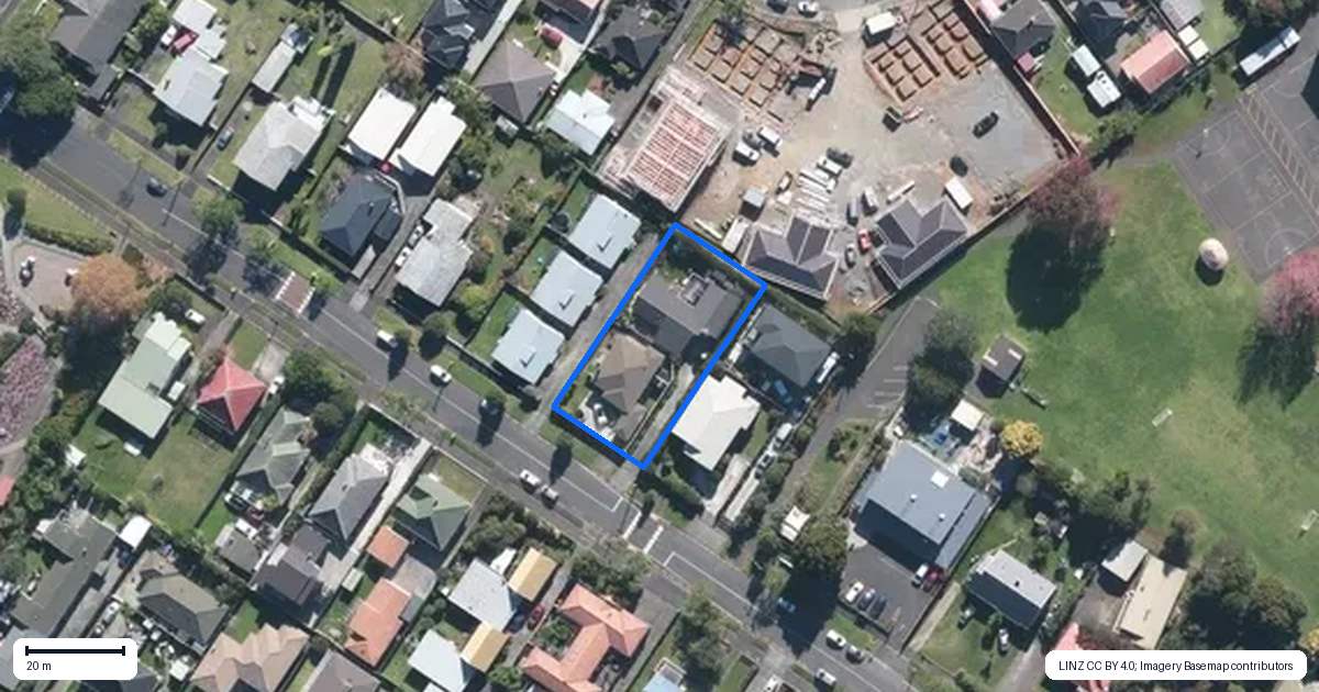 Property context map for 23 Oakley Avenue, Waterview, Auckland