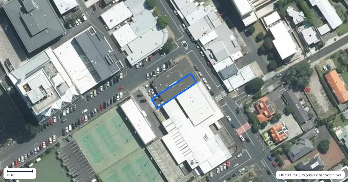 Property context map for 447 Lake Road, Takapuna, Auckland