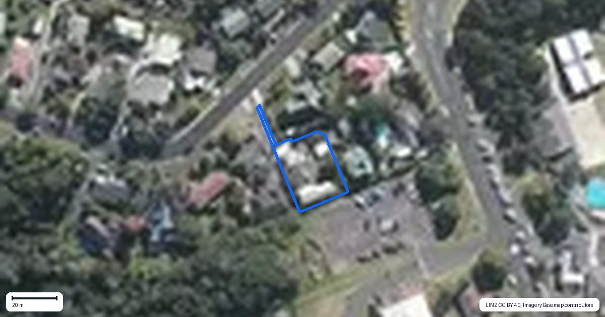 Property context map for 4 Radiata Lane, Chatswood, Auckland