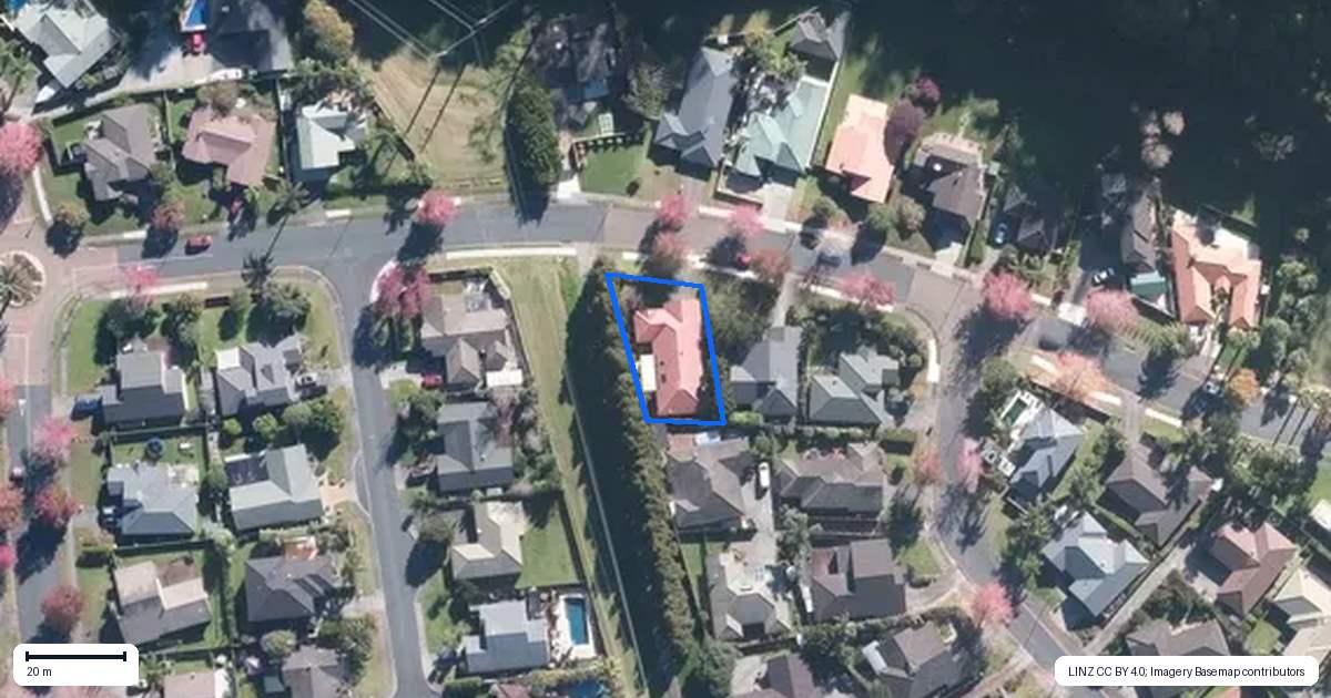 Property context map for 11 Kristin Lane, Albany, Auckland
