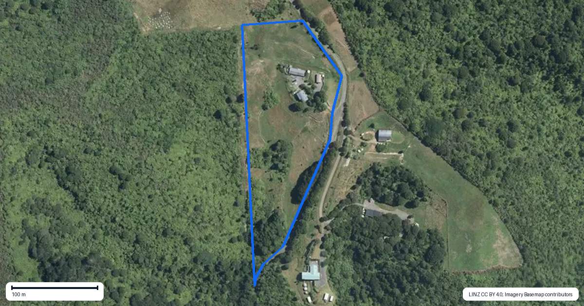 Property context map for 892 Hunua Road, Hunua