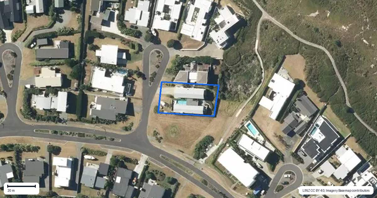 Property context map for 4 Tuatua Lane, Omaha