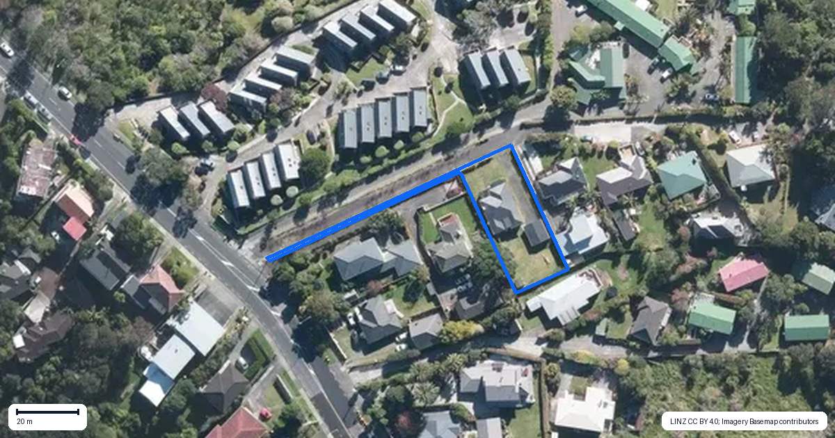 Property context map for 27 Waipa Street, Birkenhead, Auckland