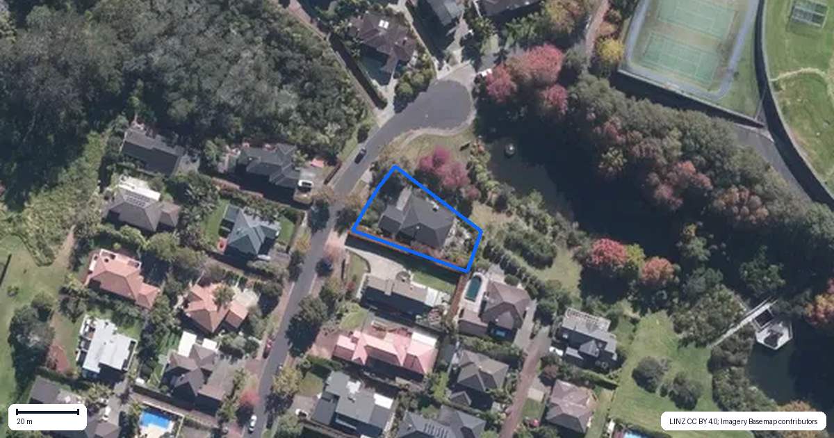Property context map for 47 English Oak Drive, Schnapper Rock, Auckland