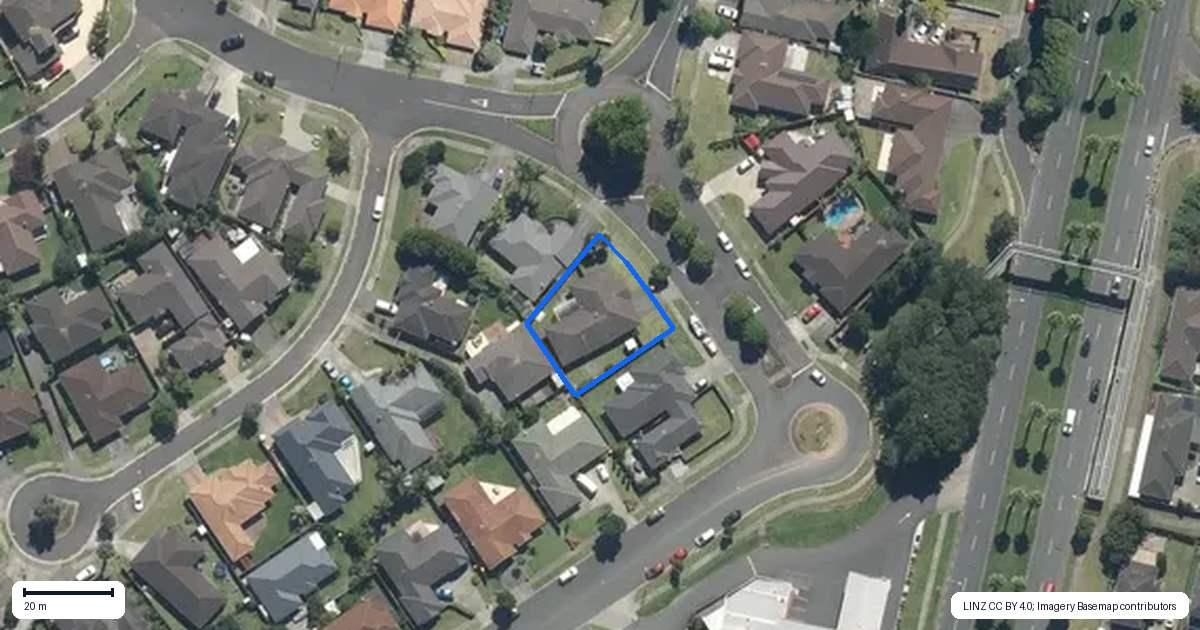 Property context map for 33 Craigavon Drive, East Tamaki, Auckland