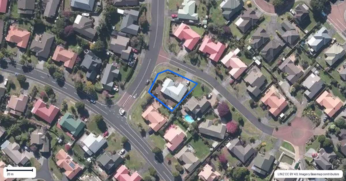 Property context map for 1 Pippen Court, Henderson, Auckland