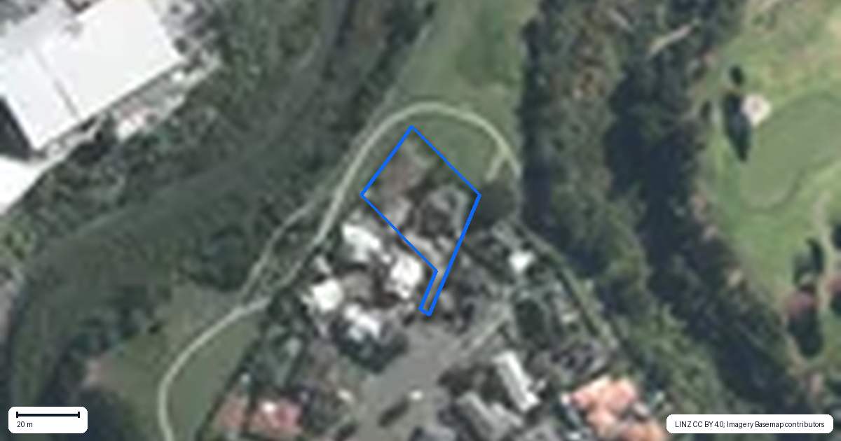 Property context map for 1/98 Frank Nobilo Drive, Golflands, Auckland