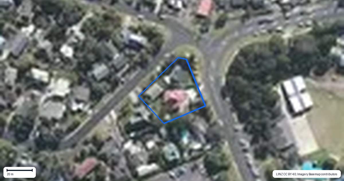Property context map for 1 Onetaunga Road, Chatswood, Auckland