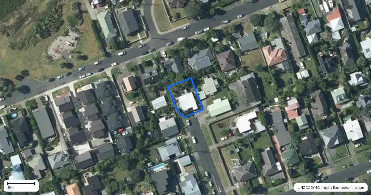 Property context map for 11 Wesley Street, Devonport, Auckland