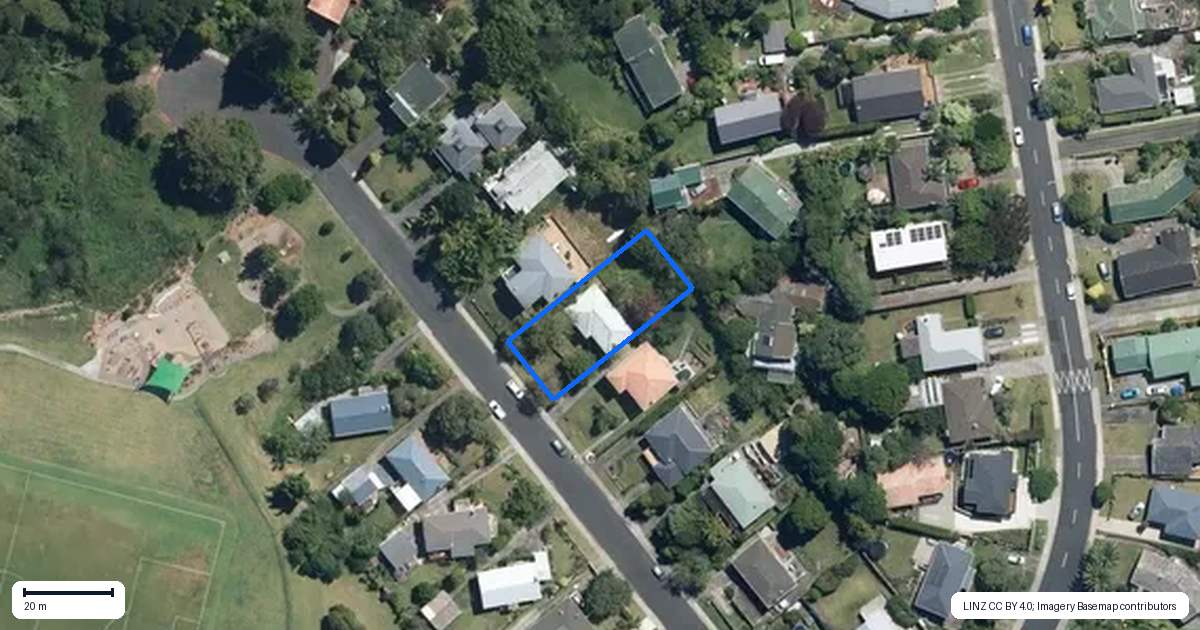 Property context map for 12 Ragley Street, Titirangi, Auckland