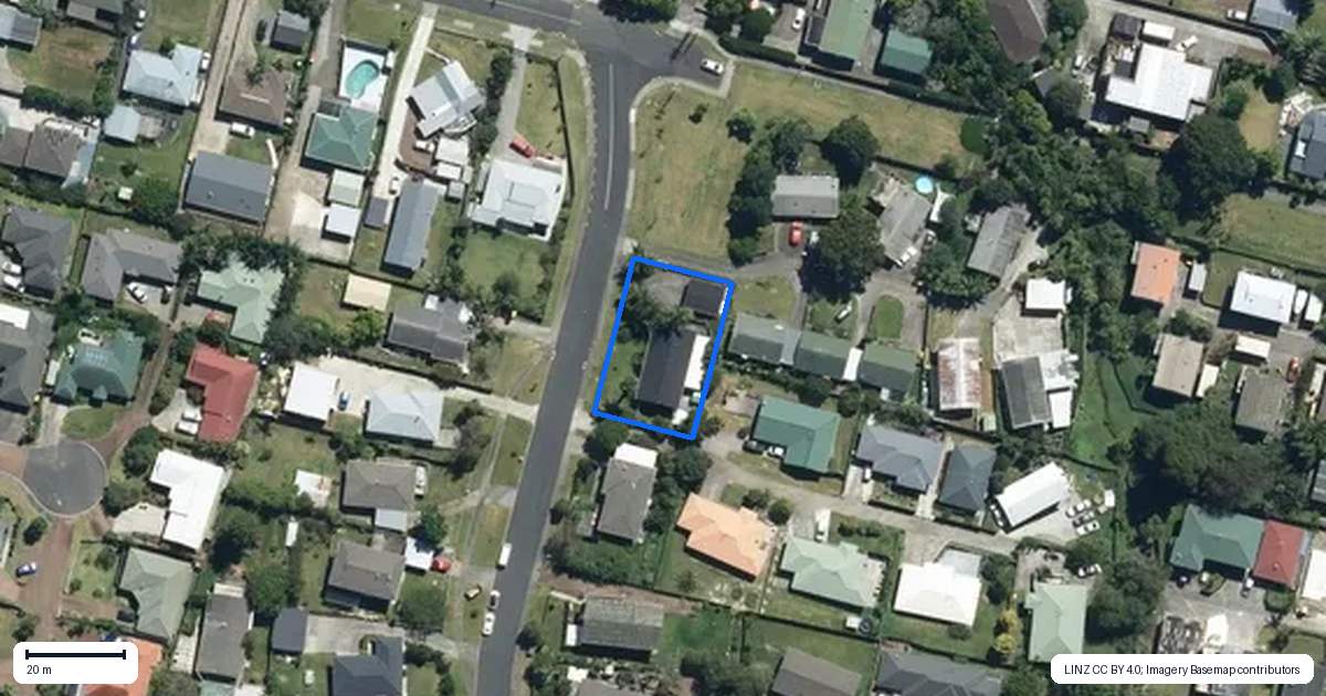 Property context map for 14 Roick Parade, Glen Eden, Auckland