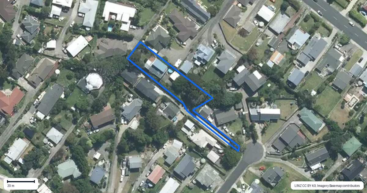 Property context map for 8 Wiriana Place, Stanmore Bay, Whangaparaoa