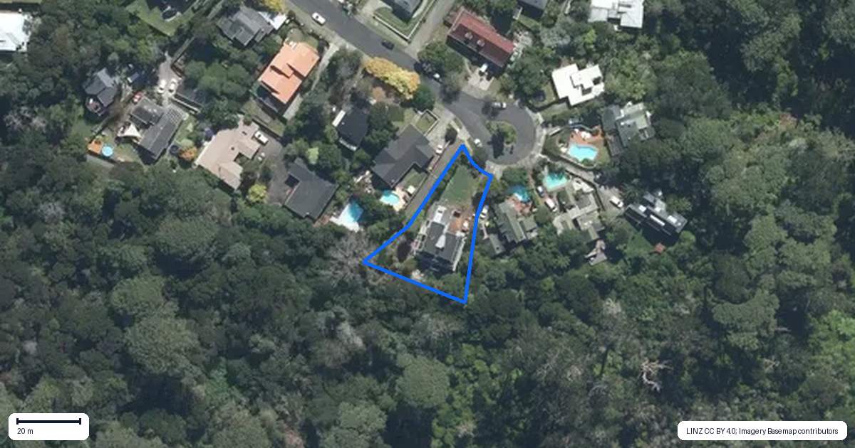 Property context map for 22 Blundell Place, Chatswood, Auckland
