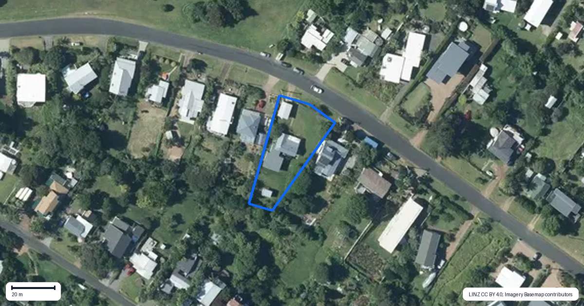 Property context map for 44 Mako Street, Oneroa, Waiheke Island
