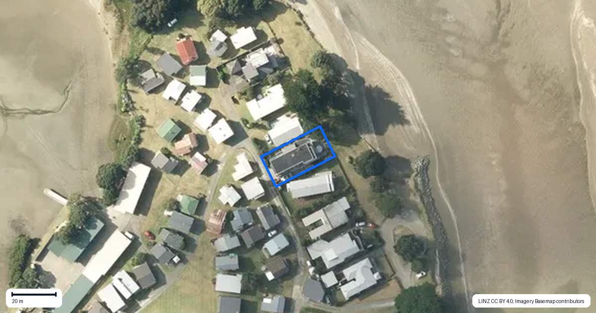 Property context map for 28 The Strand, Waiwera, Orewa